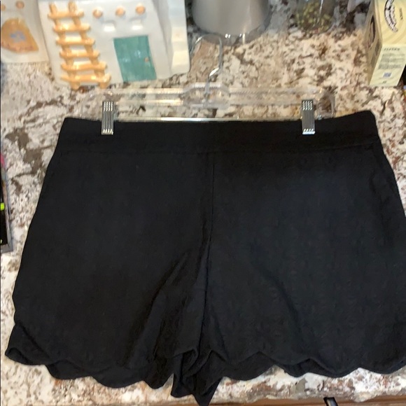 Loft black shorts with design in fabric - Picture 1 of 3